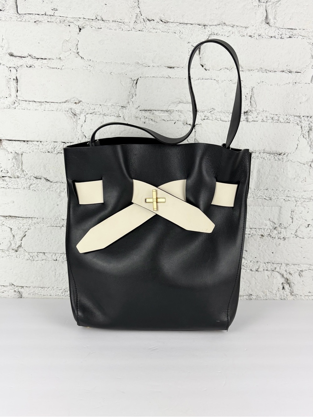 Zac Posen Brigette Belted Bucket Leather Black Cream Shoulder Tote Bag Purse